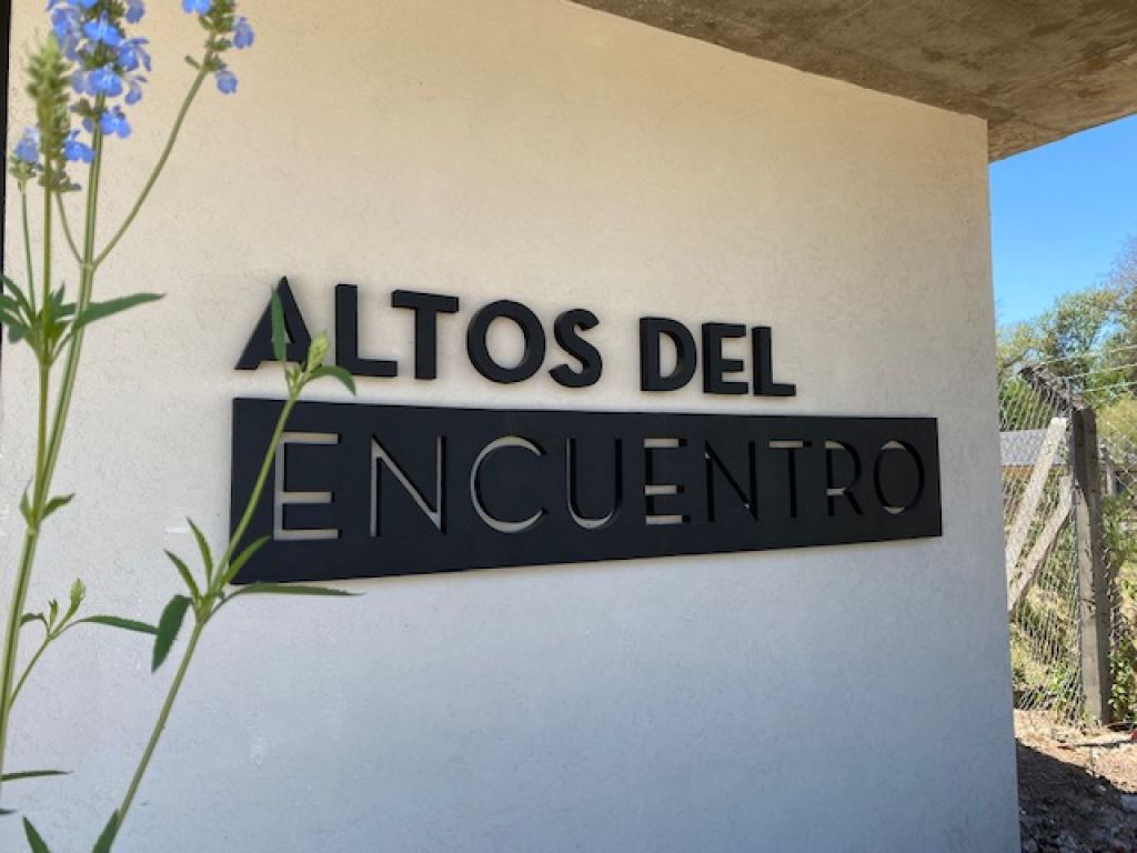 Barrio Altos del Encuentro, Impecable Dpto. a Estrenar en Alquiler Temporario. ZN900